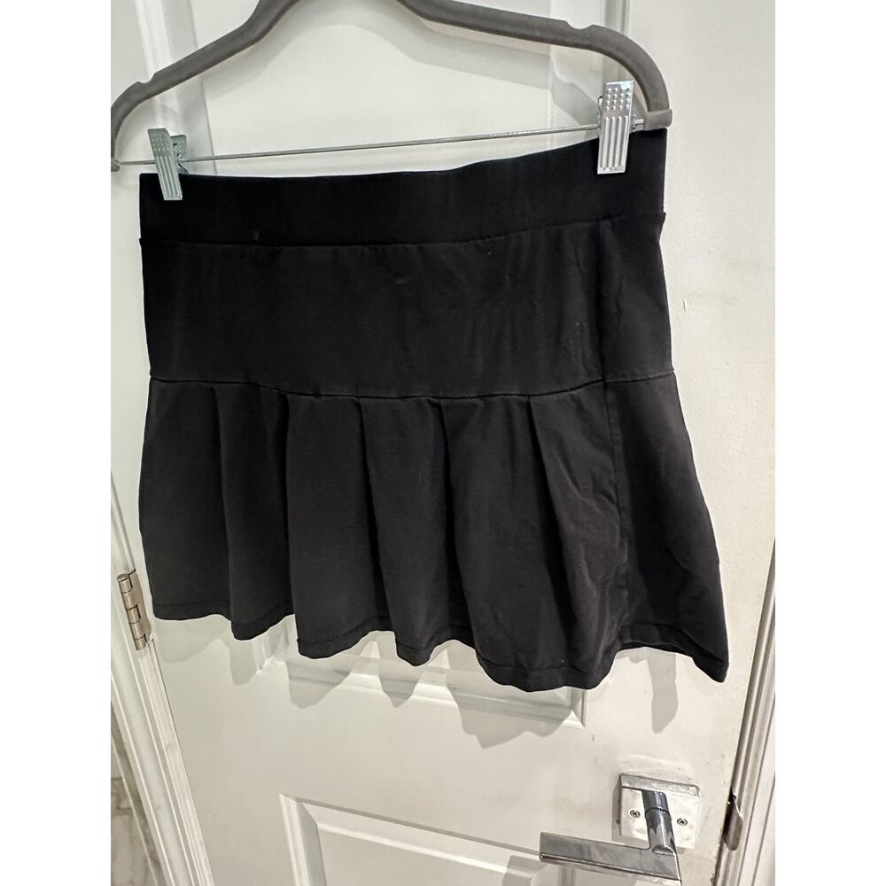 Primark Women’s Black Drop-Waist Pleated flare Mini Skirt Size 8 / Medium